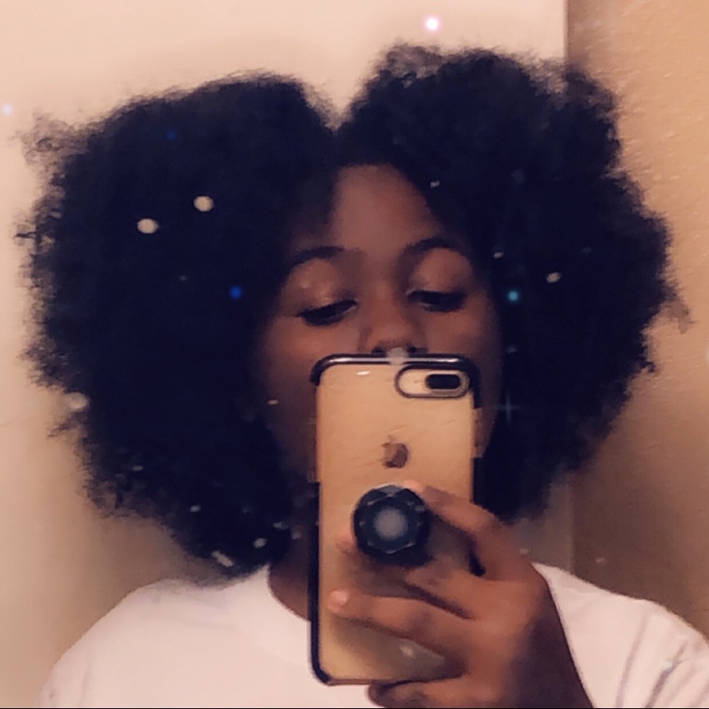 Meet your Posher, Kaylen